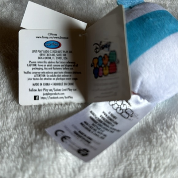 Disney Donald and Daisy Tsum Tsum Plush - Picture 5 of 6